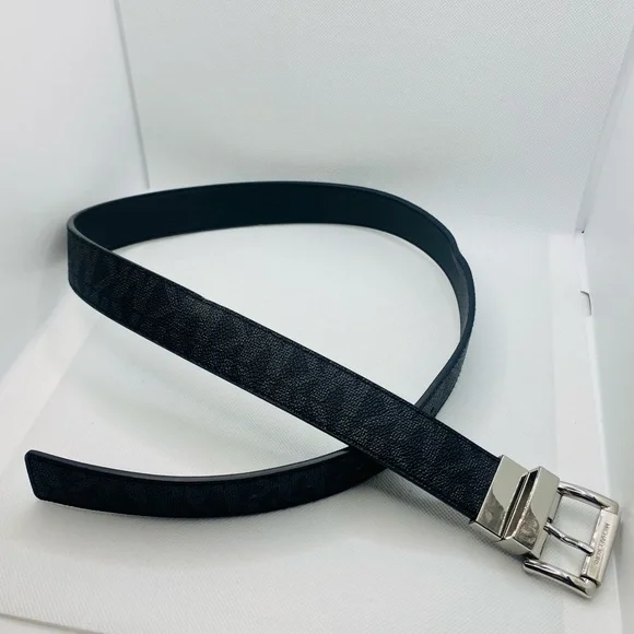 EUC Michael Kors 30mm Reversible MK Logo Monogram Leather Belt display picture 1
